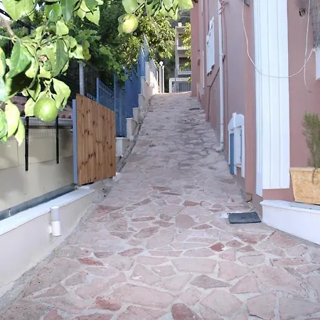 A L' Aise Studios Apolpaina Exterior photo