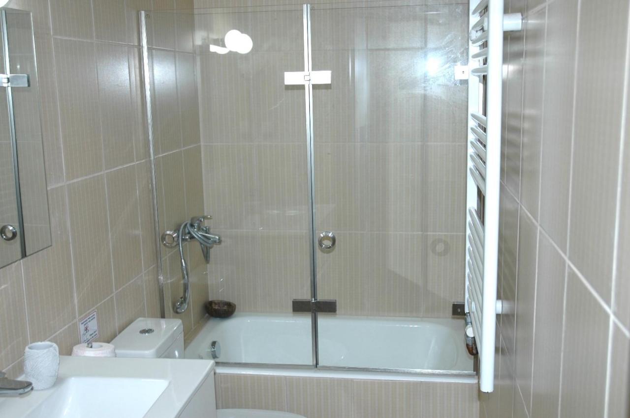 A L' Aise Apartment Apolpaina